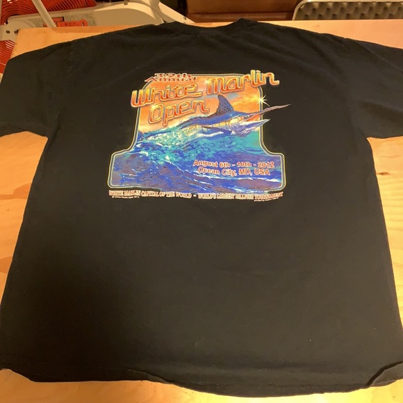 T-Shirt - Picture 2 of 2